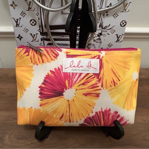 Clinique Floral Cosmetic Bag - Yellow and Pink - Picture 4 of 6